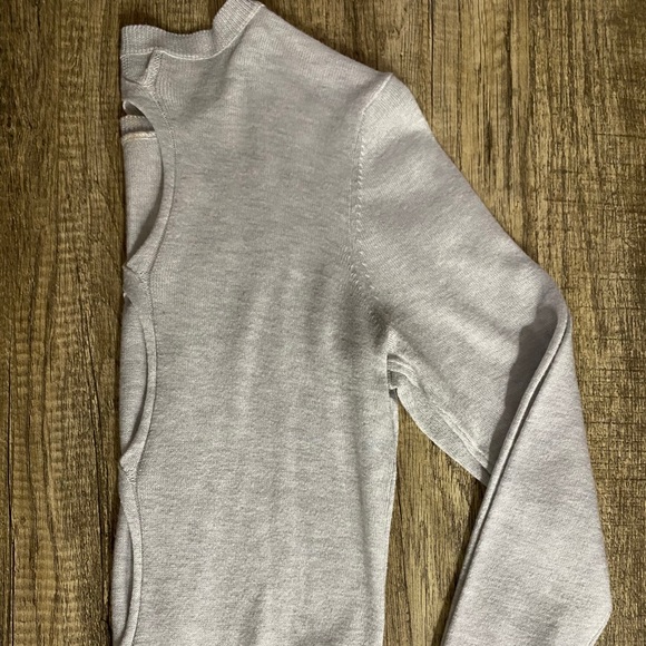 Light Blue Soft Crewneck with back detail - Picture 5 of 5